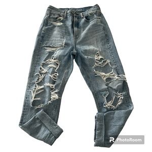 American Eagles Ripped High Waisted Jean